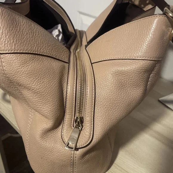 COACH LEXY LEATHER SHOULDER Bag Color Beechwood /black/light - Picture 4 of 8